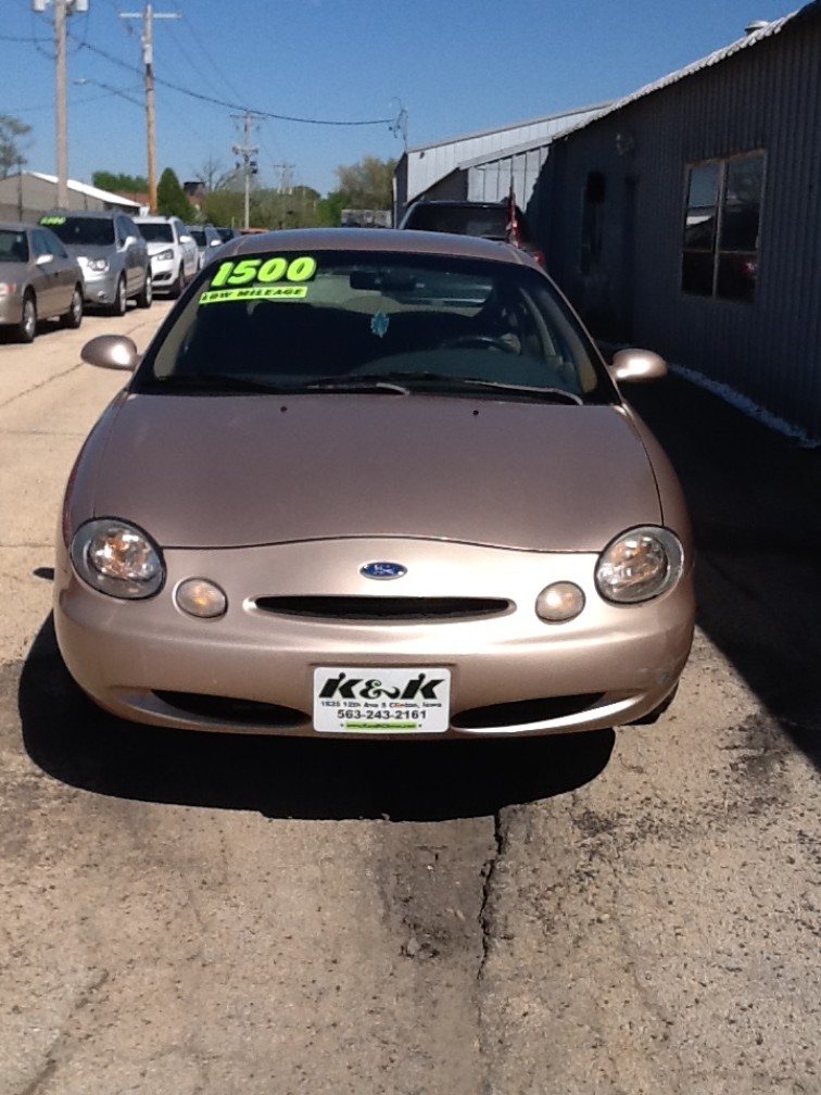 1997 Ford Taurus GL