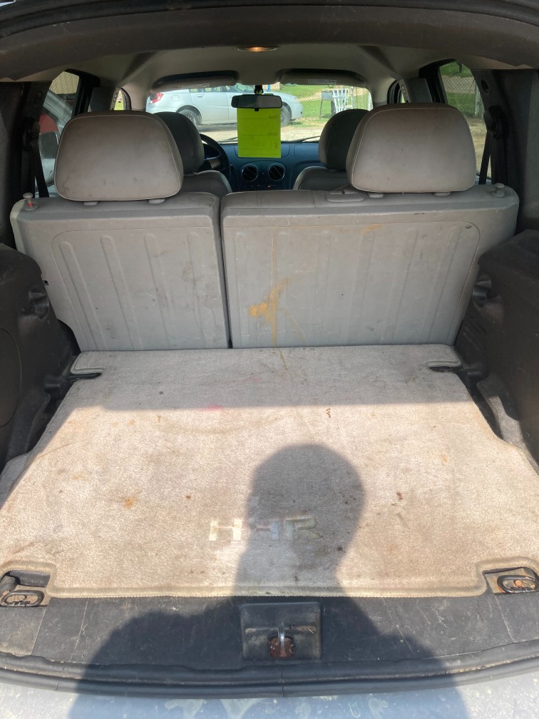 Additional photo of vehicle.