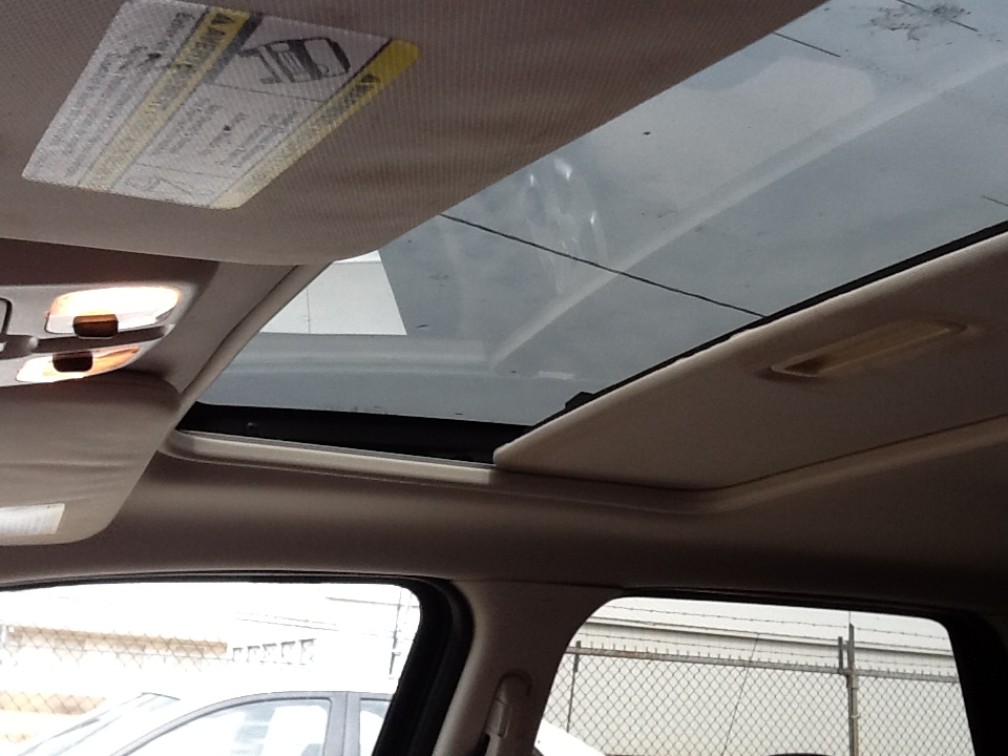 Additional photo of vehicle.