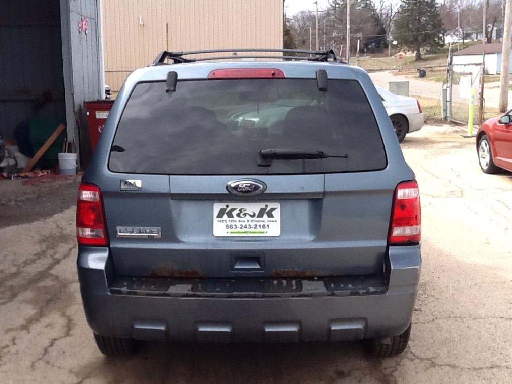 Additional photo of vehicle.