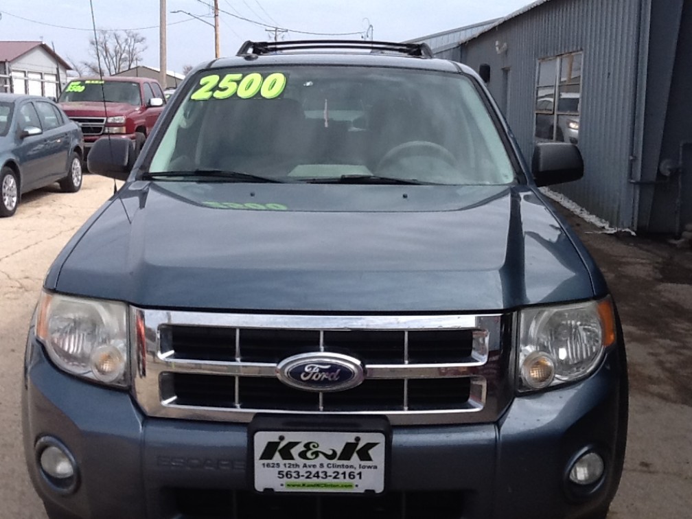 Additional photo of vehicle.