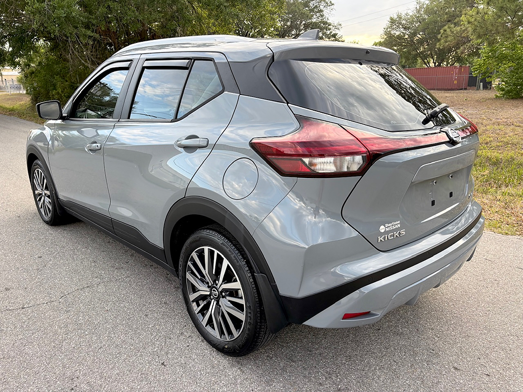 2021 Nissan Kicks SV