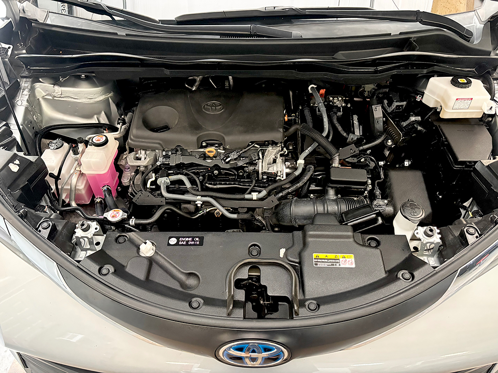 2021 Toyota Sienna LE - Photo 9