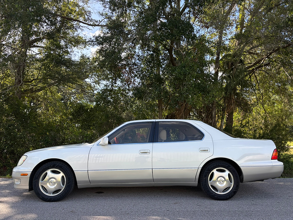 1999 Lexus LS