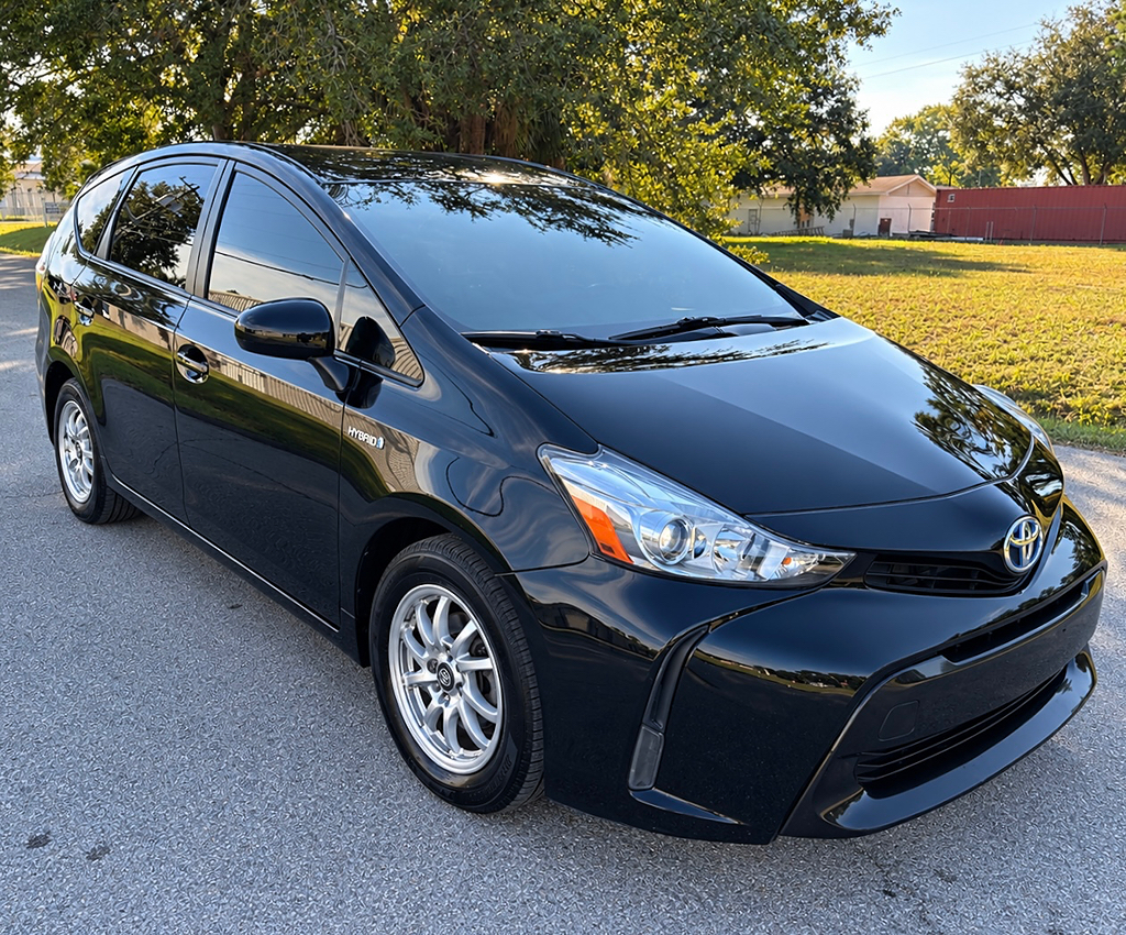 2017 Toyota Prius v