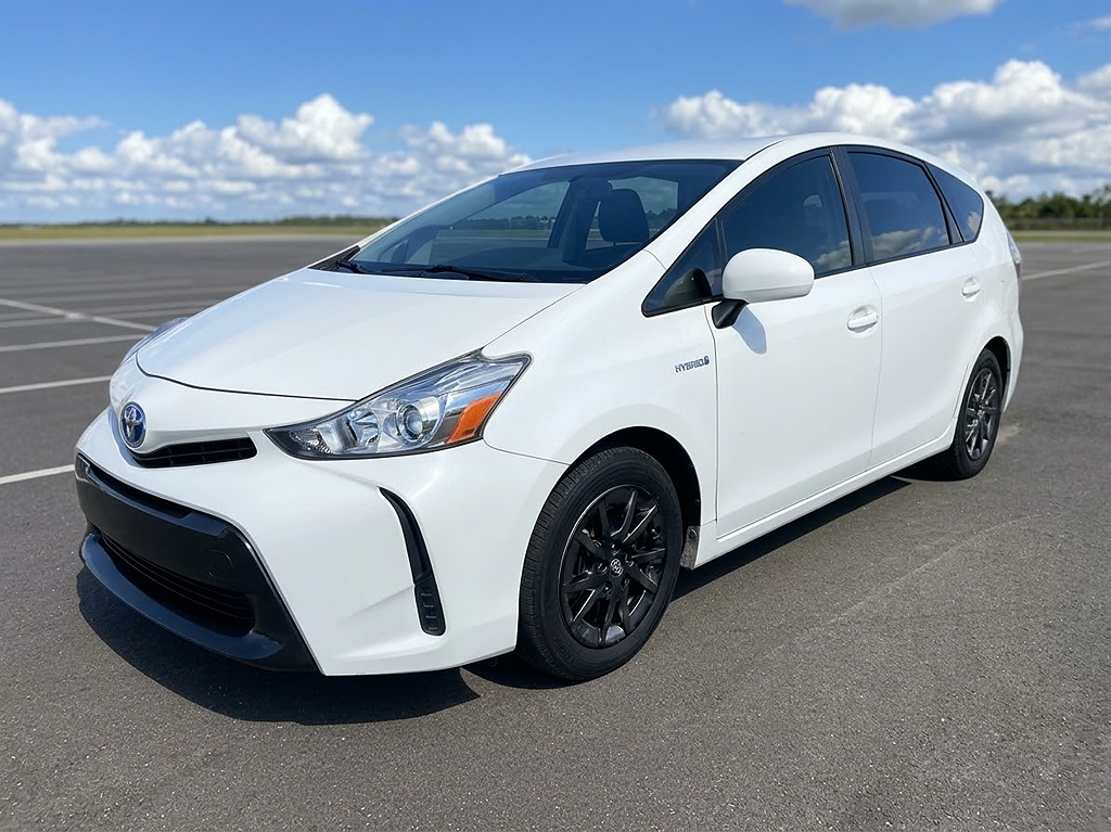 2017 Toyota Prius v