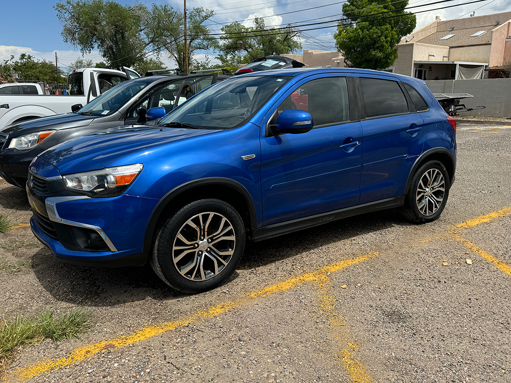 2017 Mitsubishi Outlander Sport ES's photo
