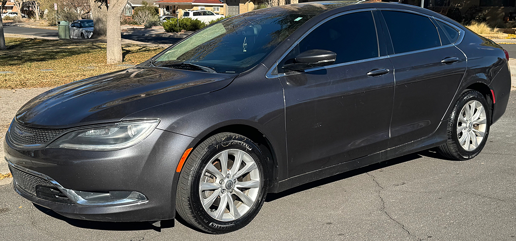 2015 Chrysler 200 C's photo