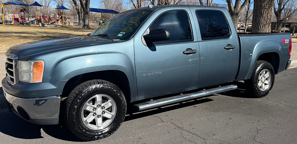 2013 GMC Sierra 4WD Crew Cab SLE SWB's photo