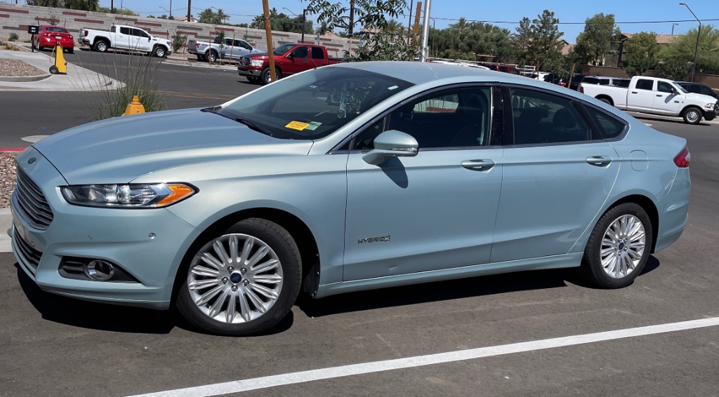 2013 Ford Fusion SE Hybrid's photo