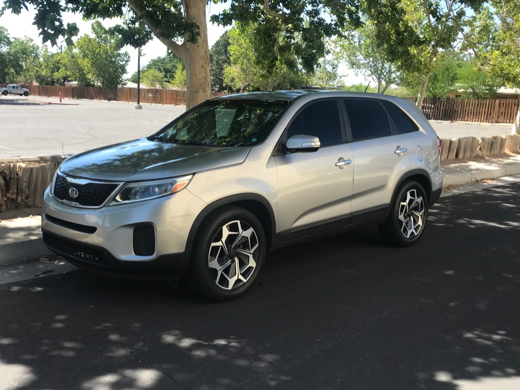 2015 Kia Sorento LX's photo