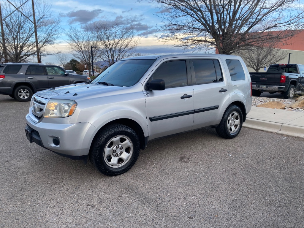 2010 Honda Pilot LX's photo