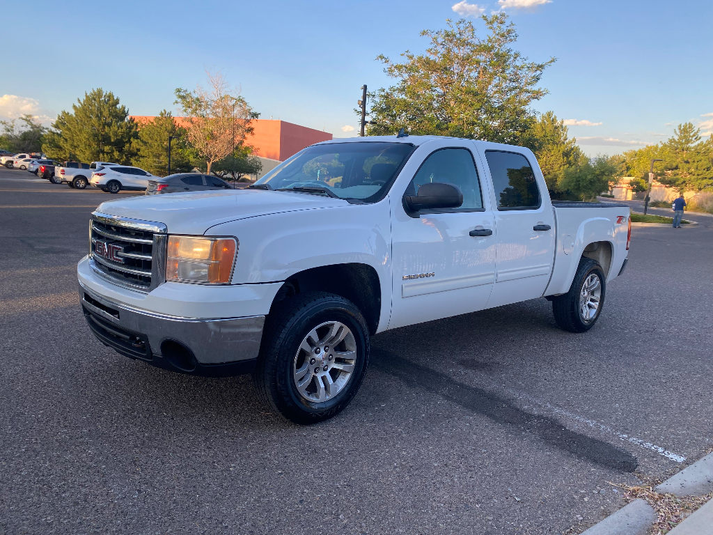 2013 GMC Sierra 1500 SL's photo