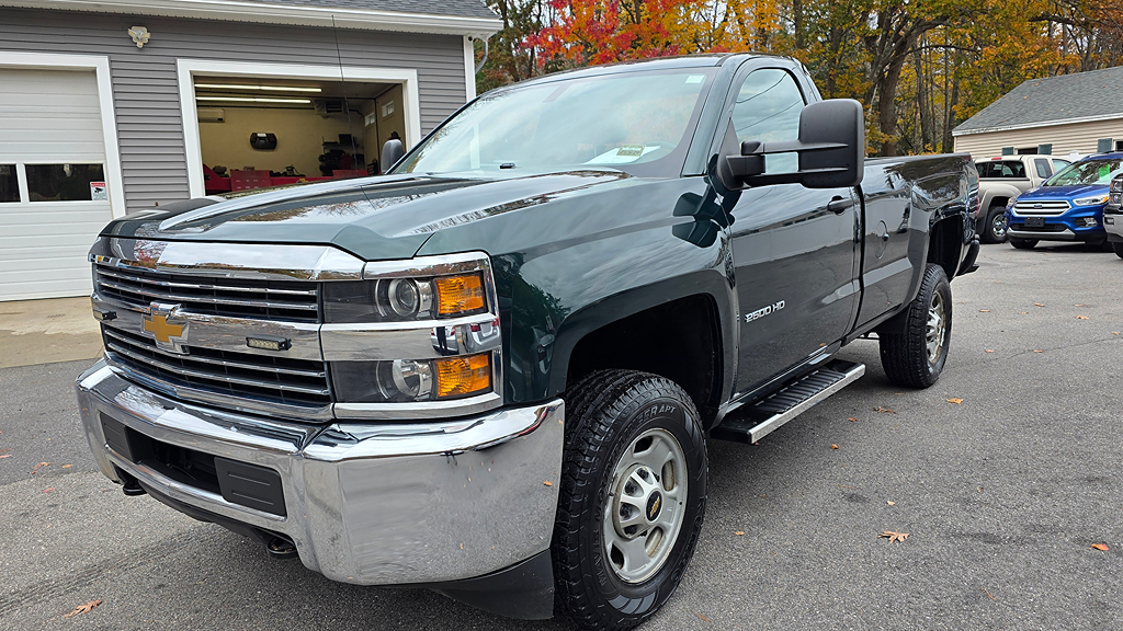 2018 Chevrolet Silverado 2500HD Work Truck's photo