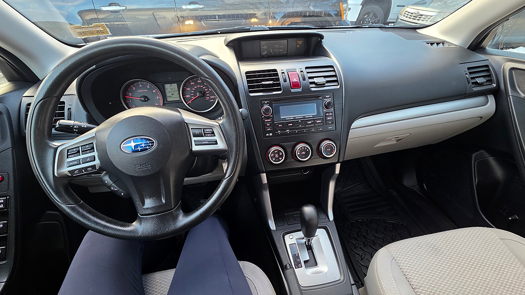 Additional photo of vehicle.