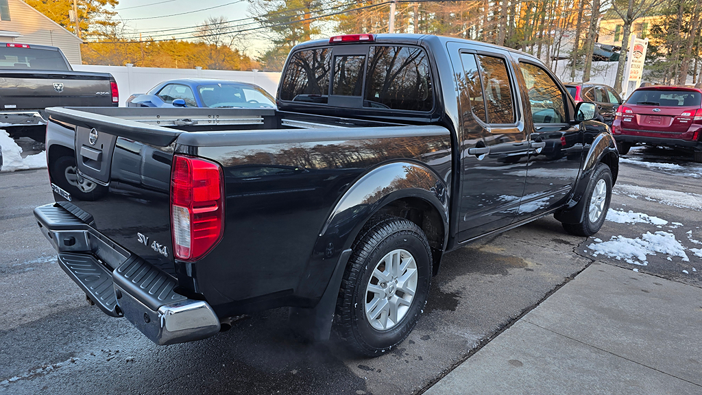 Additional photo of vehicle.