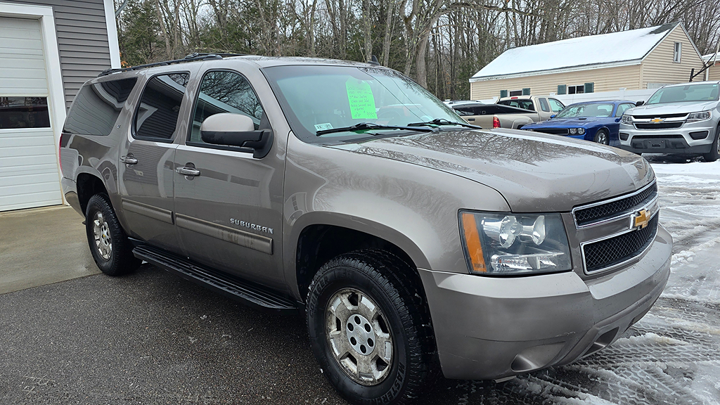 Additional photo of vehicle.