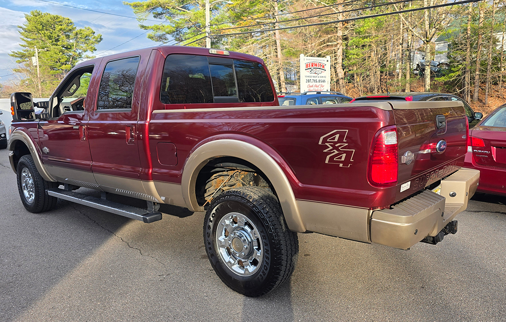 Additional photo of vehicle.
