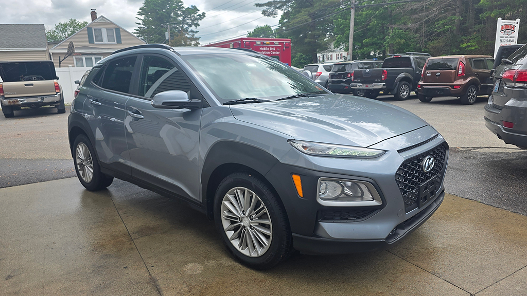 Additional photo of vehicle.