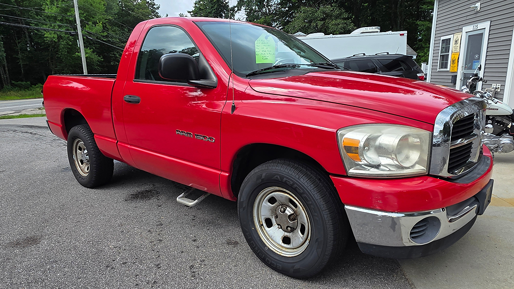 Additional photo of vehicle.