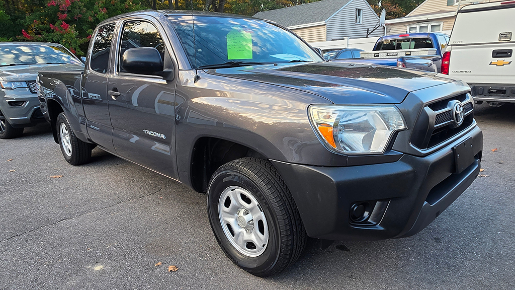 Additional photo of vehicle.