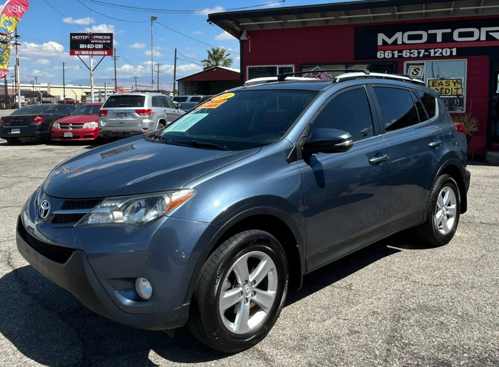 2014 Toyota RAV4 XLE's photo