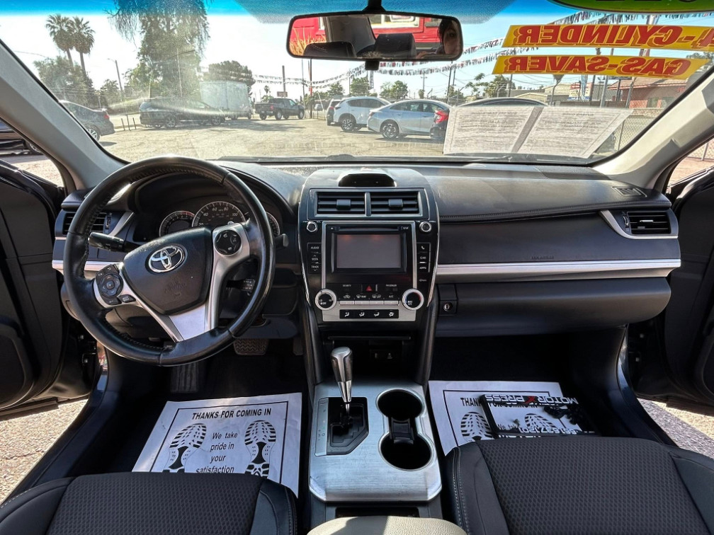 2012 Toyota Camry SE - Photo 4