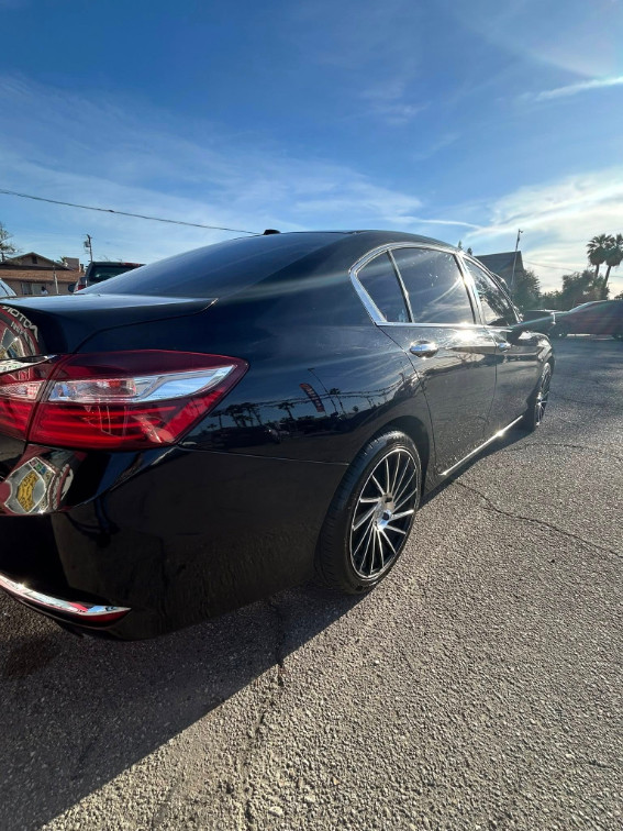 2016 Honda Accord EX - Photo 5