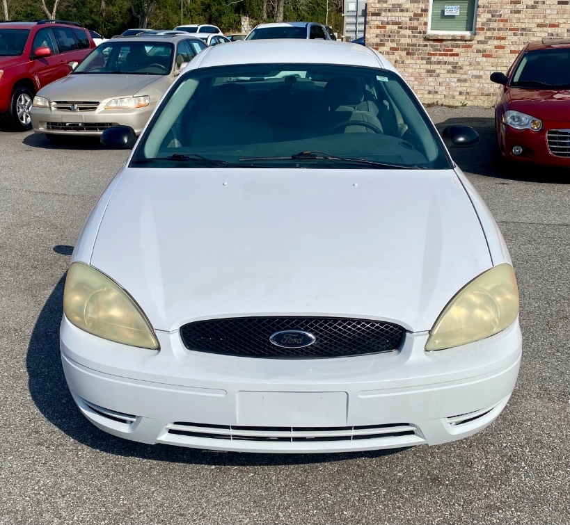 Additional photo of vehicle.