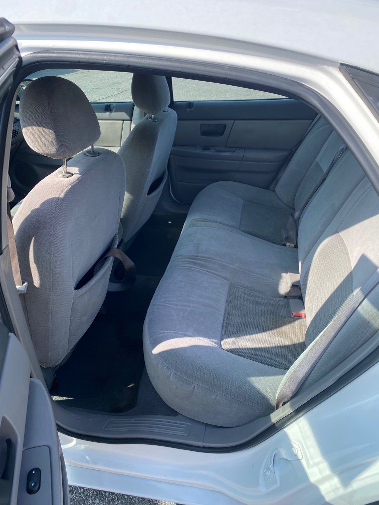 Additional photo of vehicle.