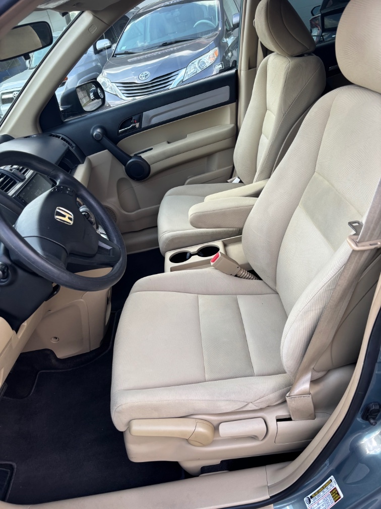 2011 Honda CR-V LX - Photo 12