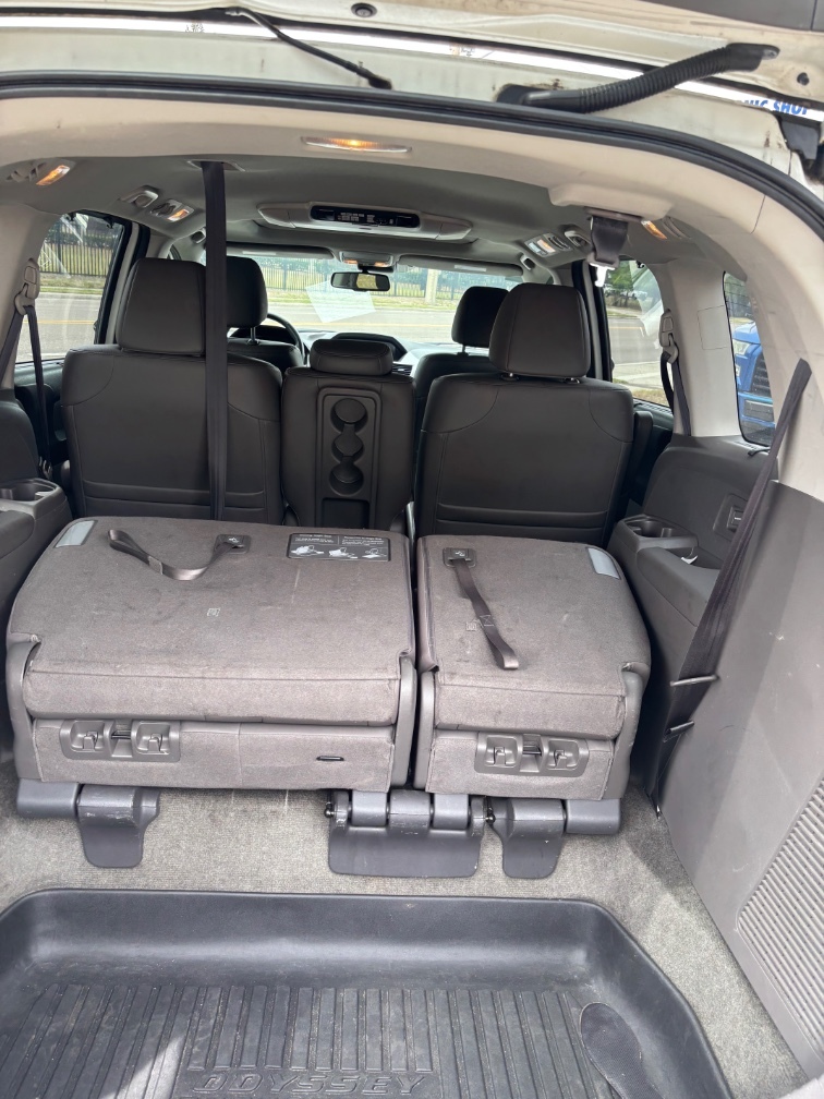 2015 Honda Odyssey Touring - Photo 11