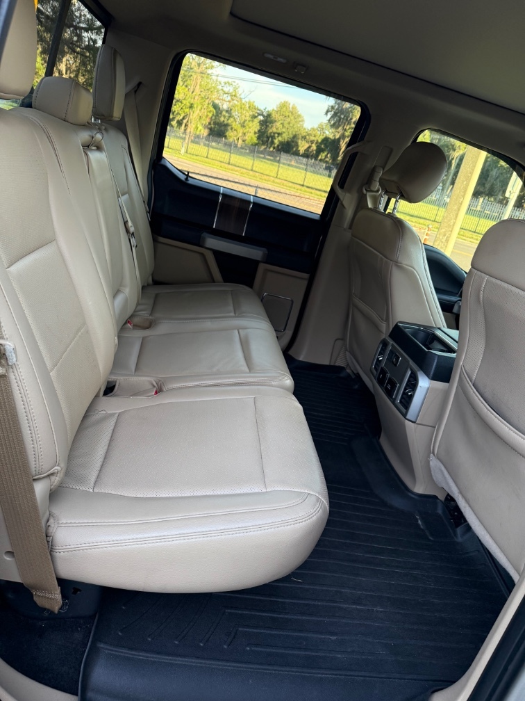 2017 Ford F-150 Lariat - Photo 6