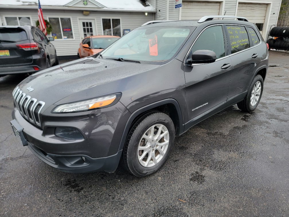 Photo of 2015 JEEP CHEROKEE