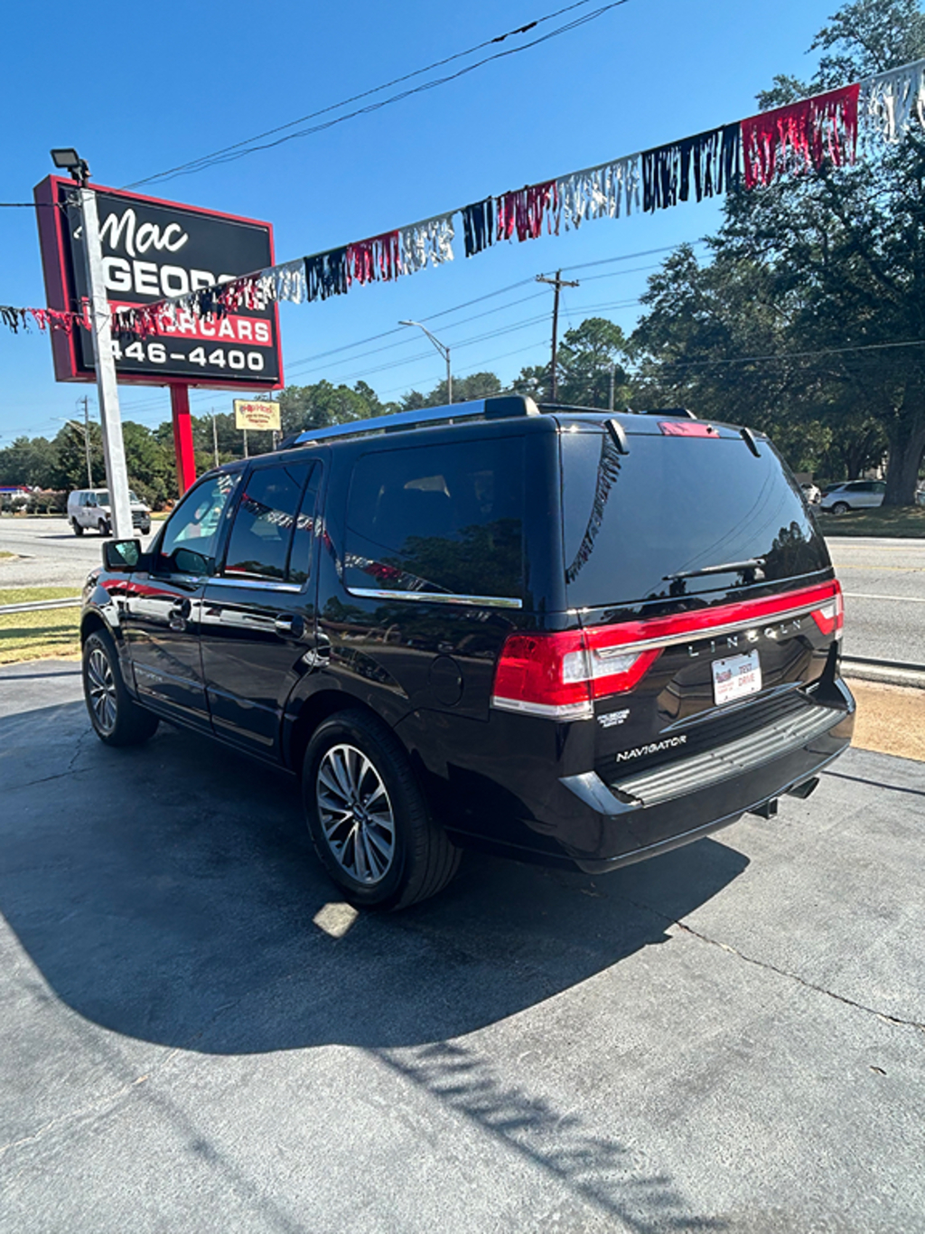 Additional photo of vehicle.