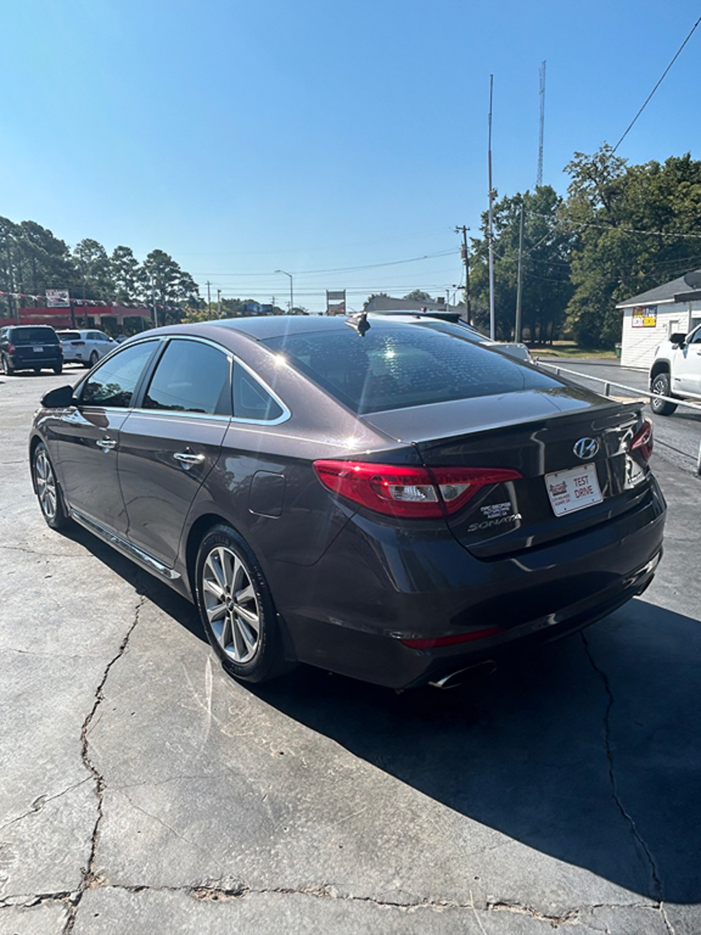 Additional photo of vehicle.