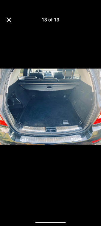 Additional photo of vehicle.