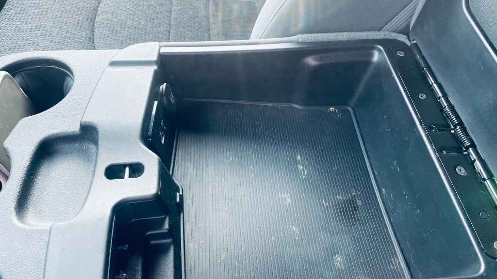 Additional photo of vehicle.