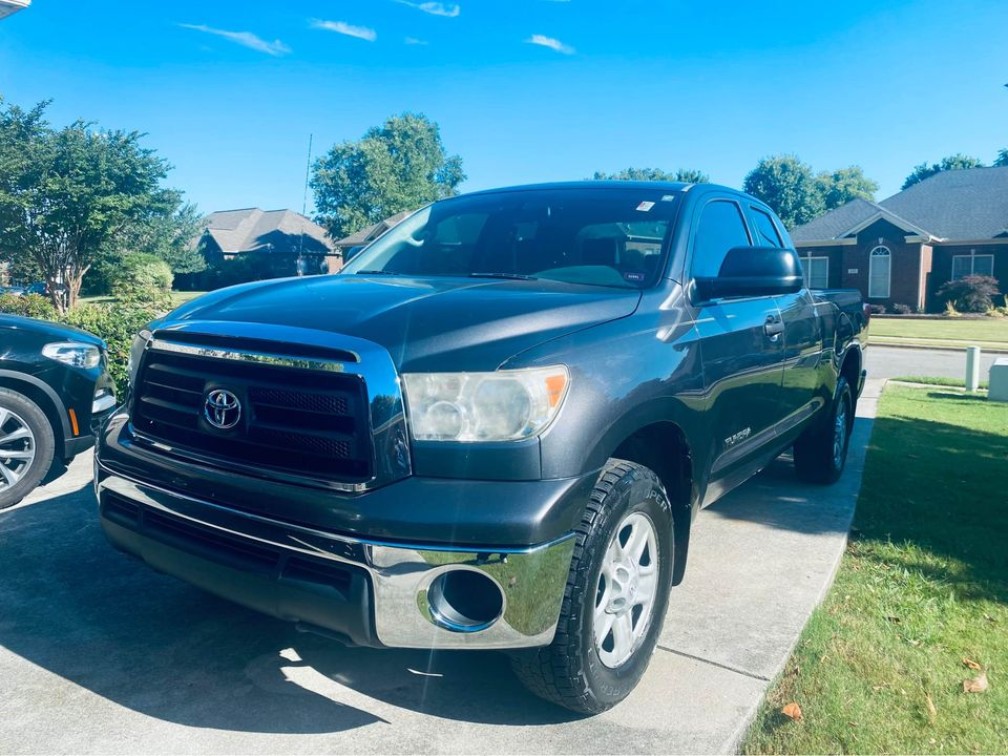 Additional photo of vehicle.