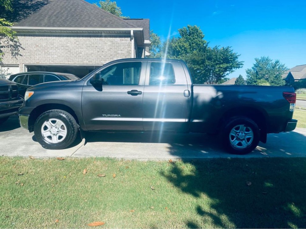 Additional photo of vehicle.