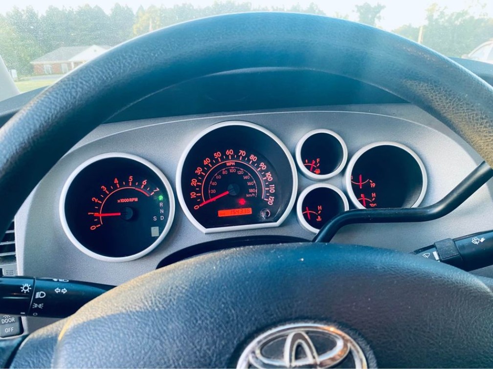 Additional photo of vehicle.