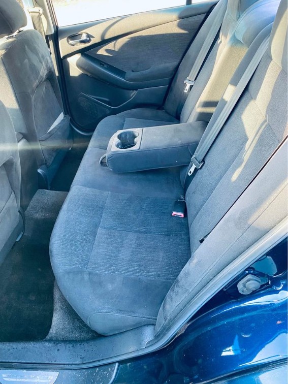Additional photo of vehicle.