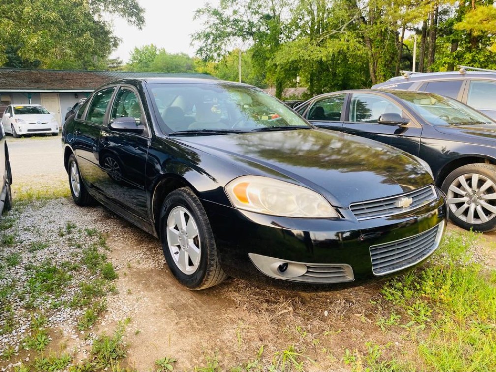 Additional photo of vehicle.