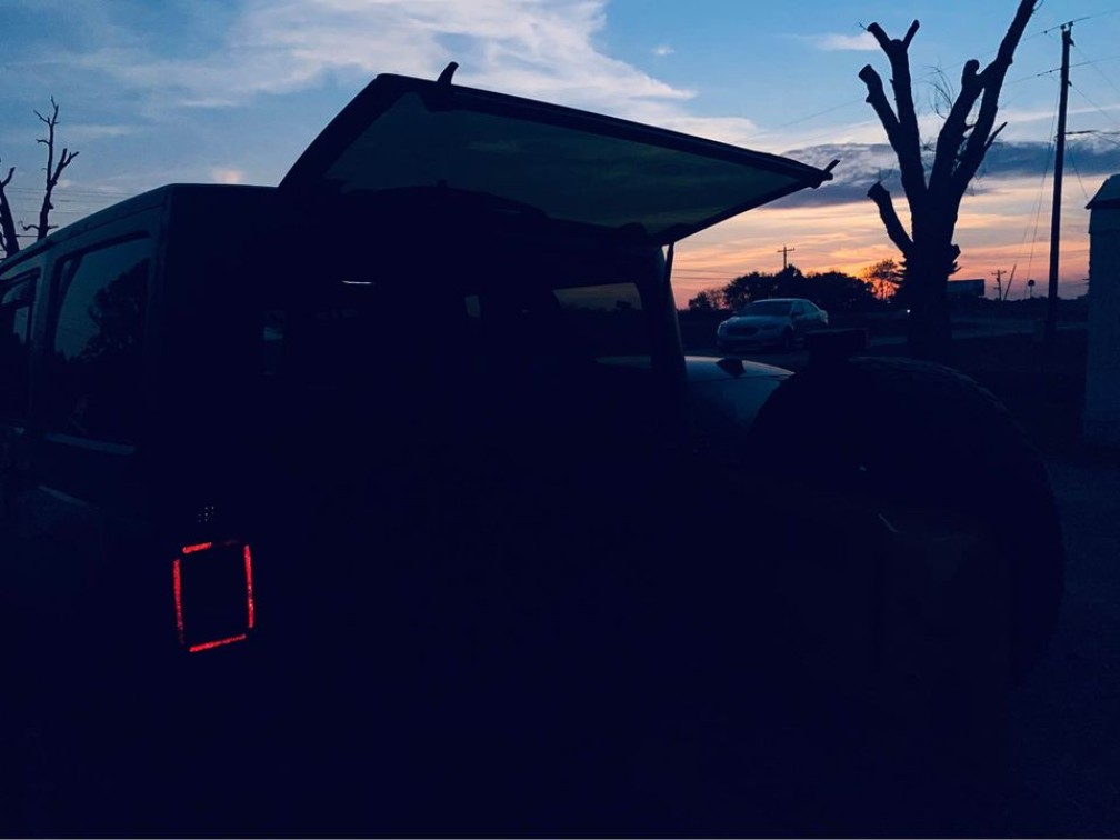 Additional photo of vehicle.