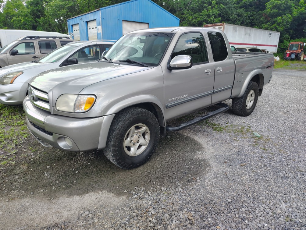 2004 Toyota Tundra SR5
