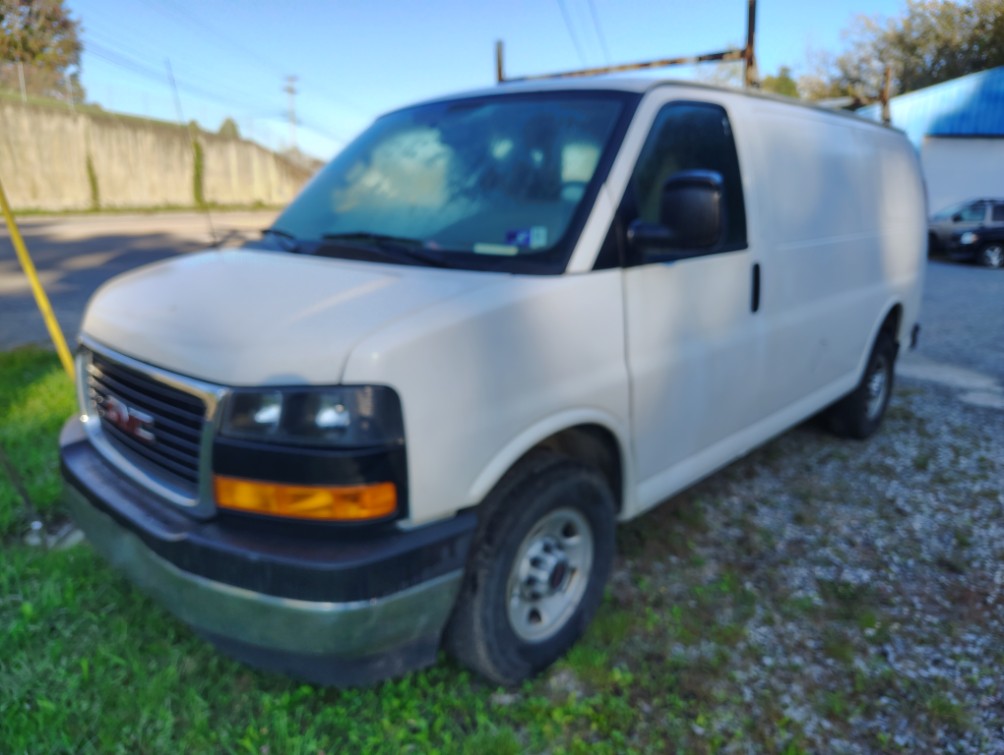 2017 GMC Savana Cargo