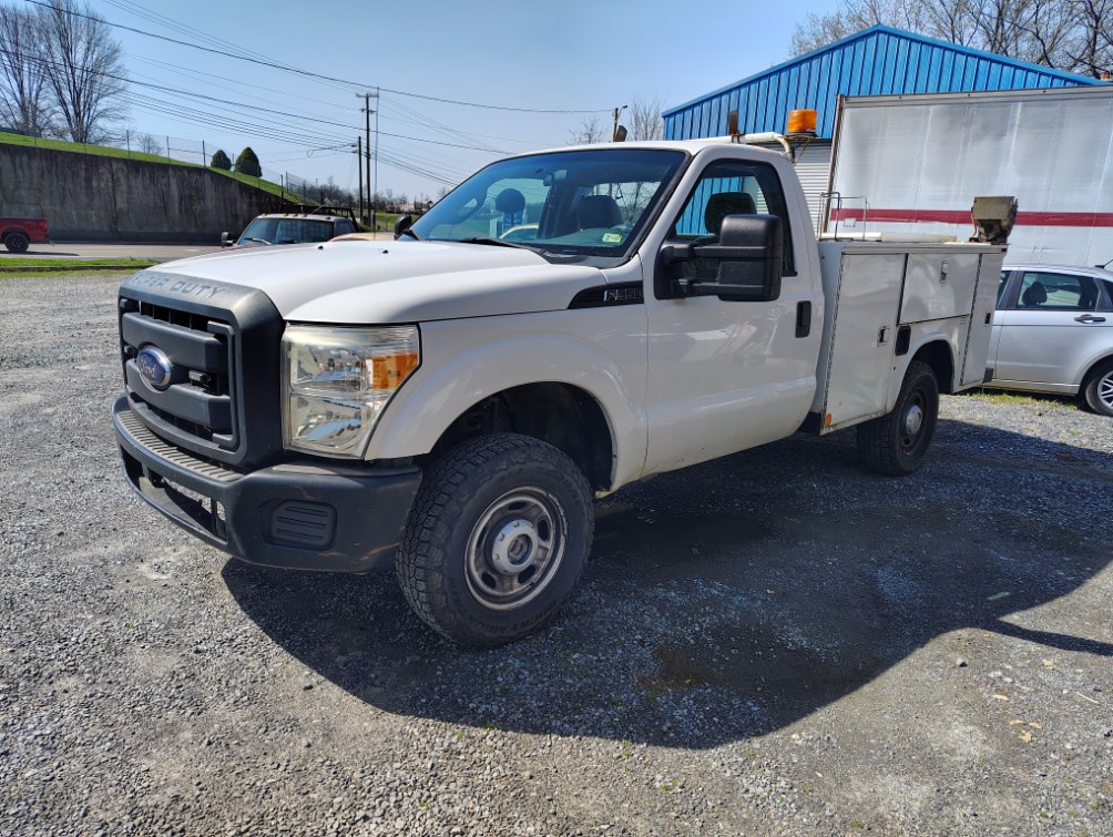2013 Ford F-350 Super Duty XL