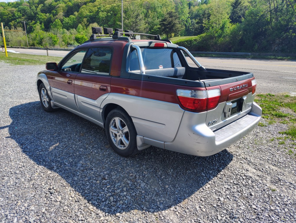 Additional photo of vehicle.