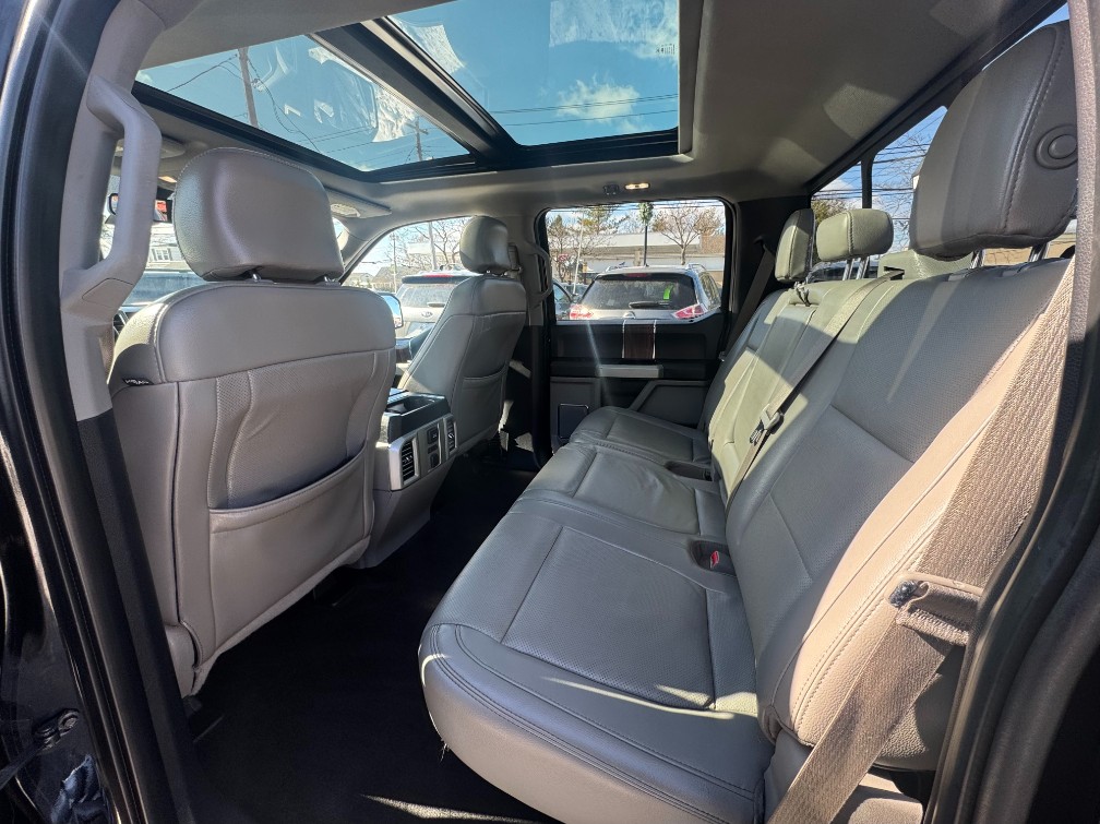 2016 Ford F-150 Lariat - Photo 11
