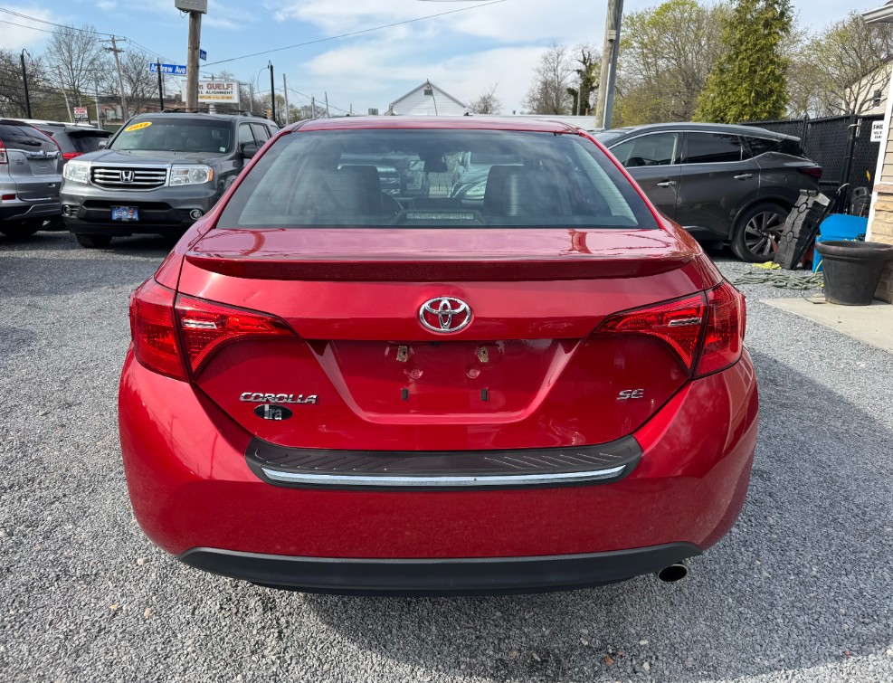 Additional photo of vehicle.